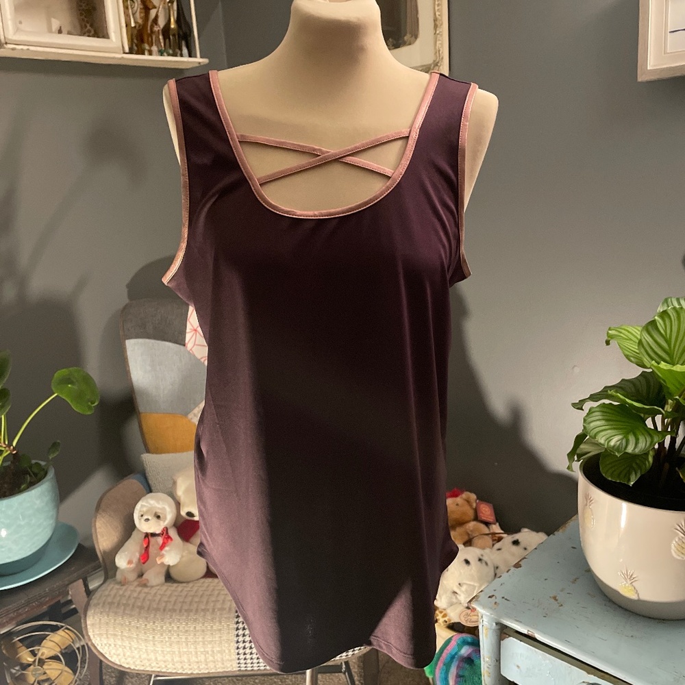 Stylish work out shirt